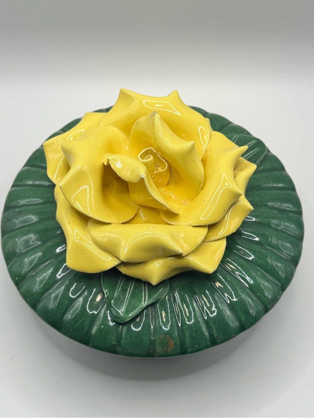 Vintage Ceramic Yellow Rose Trinket Box Jewelry Vanity Box - Picture 5 of 9